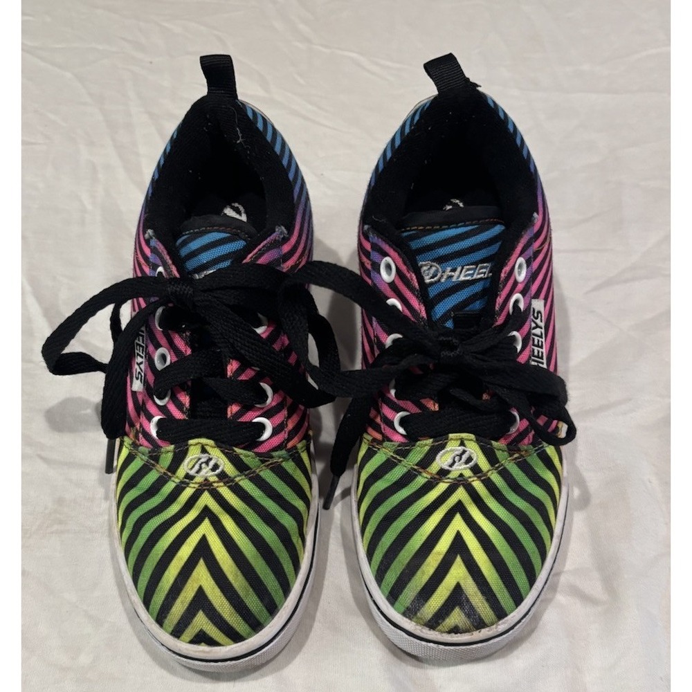Healy's Pro 20 Prints In Black Rainbow Tide Zebra Built In Wheels Youth Size 2